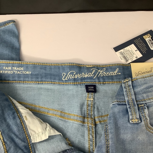 NWT Universal Threads Mid-Rise Skinny Blue Jeans 2 - Picture 5 of 10